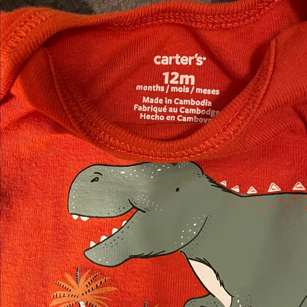 Carter’s dinosaur t-Rex bodysuit onesies